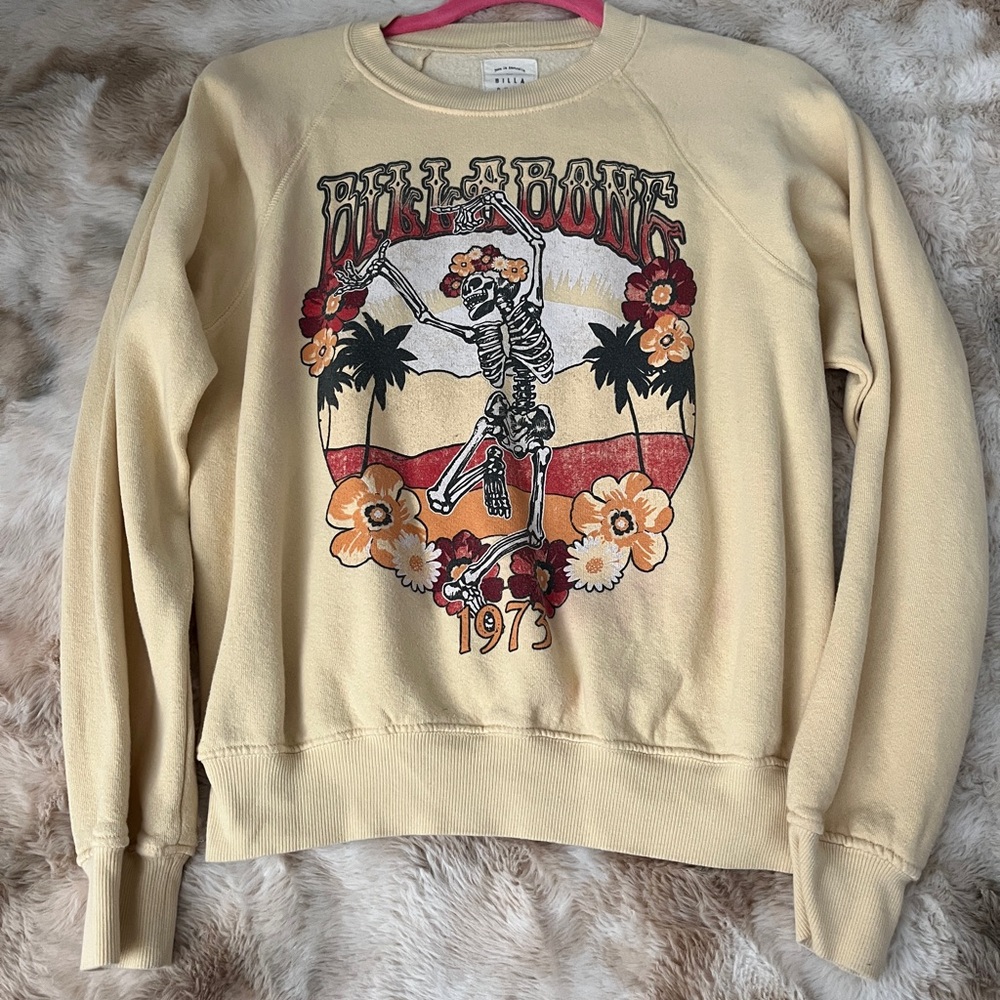 Billabong Yellow Crewneck Sweater with Graphic Design